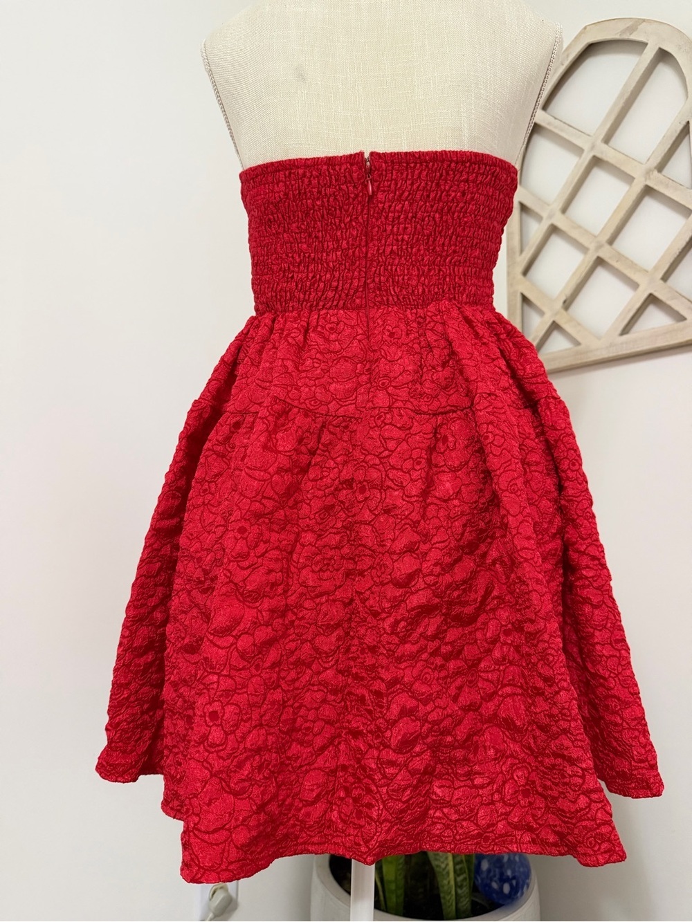 Hello Molly Sasha Strapless Mini Dress Red Women’s Size M NWT - Picture 4 of 12